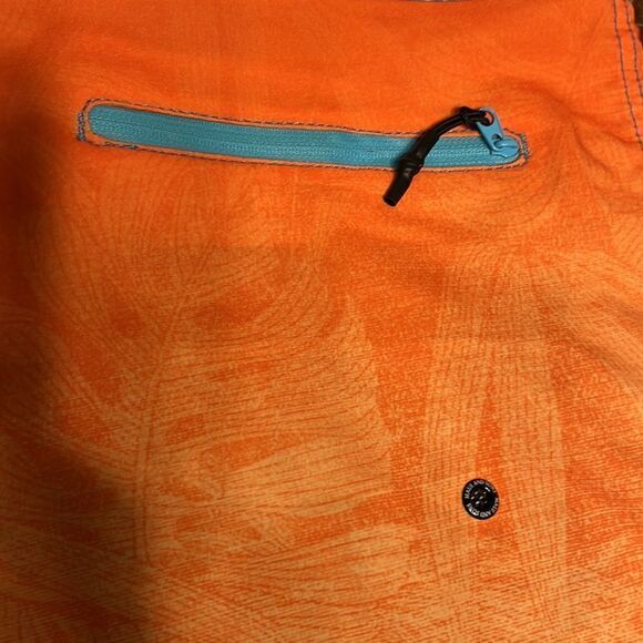 NWOT Maui and Sons Black 4 Way Stretch Shark Board-shorts Size 34 - Picture 7 of 8